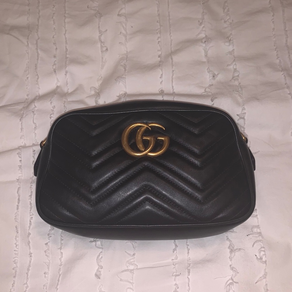 Gucci Black Leather GG Marmont Crossbody Bag